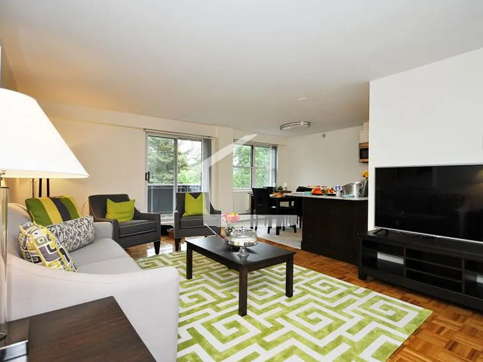 67 Brighton Ave #2
