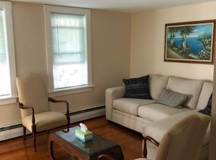 217 N Franklin St APT 3, Holbrook, MA 02343