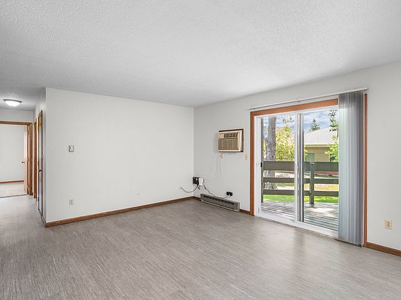 3rd image of 2807 17th Ave S APT 5