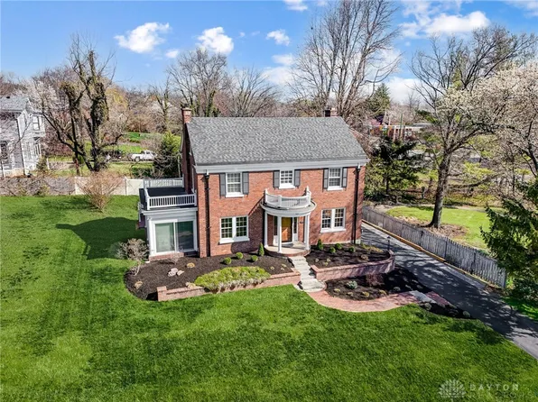 12 Linden Dr, Cincinnati, OH 45215