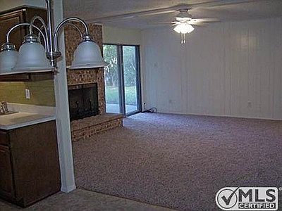 2nd image of 1901 San Antonio Dr