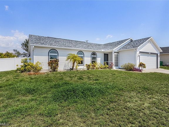 3rd image of 1415 NW 13th Pl