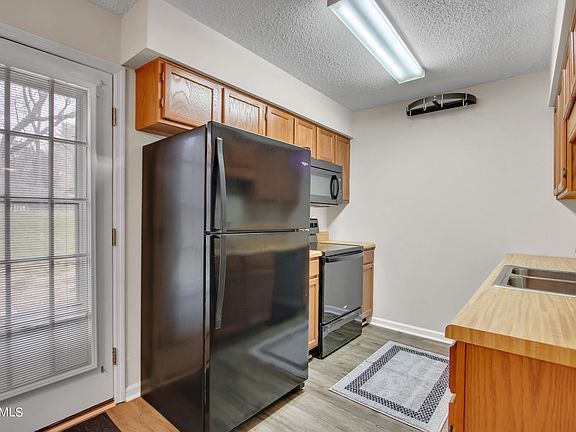 5th image of 6520 Doe Creek Way