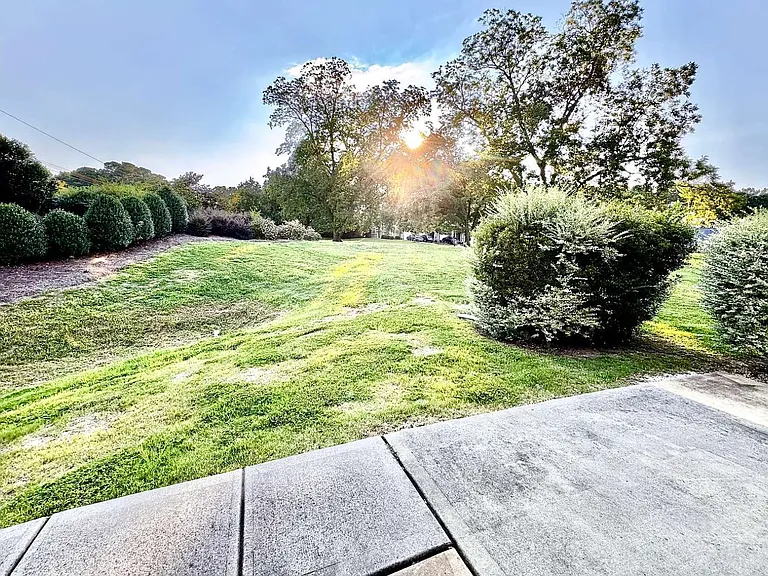 2401 Pecan Ridge Way — Photo 23