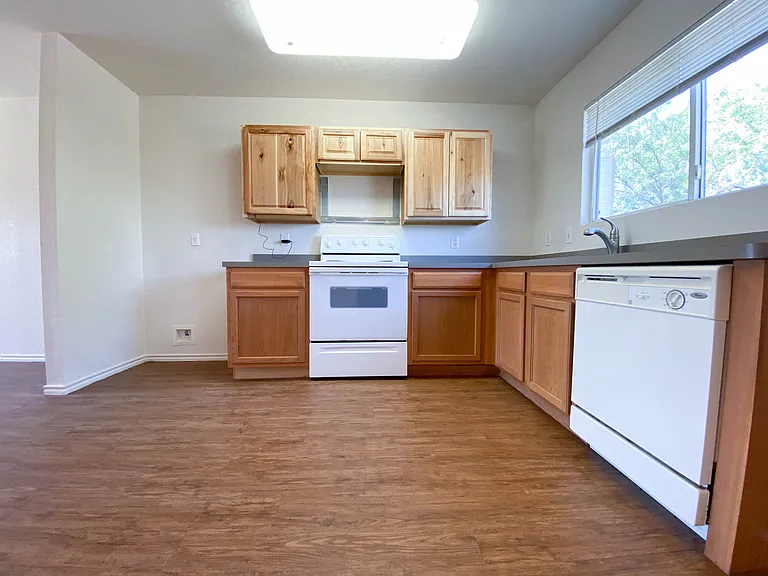3215 Northwest Blvd — Photo 11