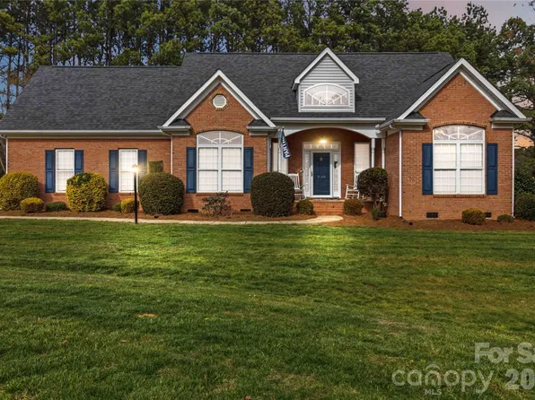 2140 Dolly Rose Dr, York, SC 29745