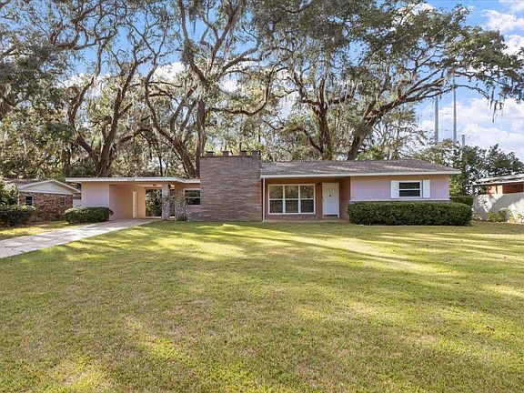 3rd image of 1128 Carrin Dr