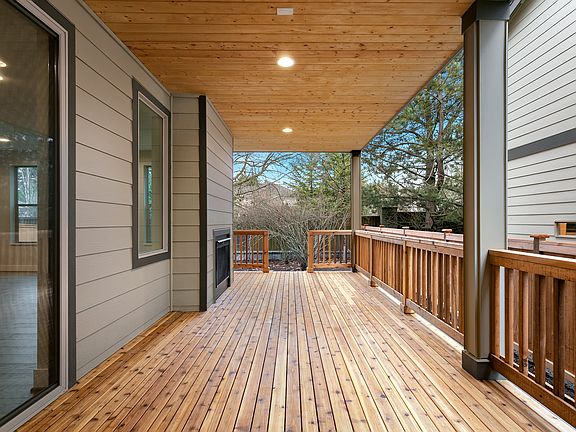 4th image of 1095 SE 14th Pl #M3c8pa