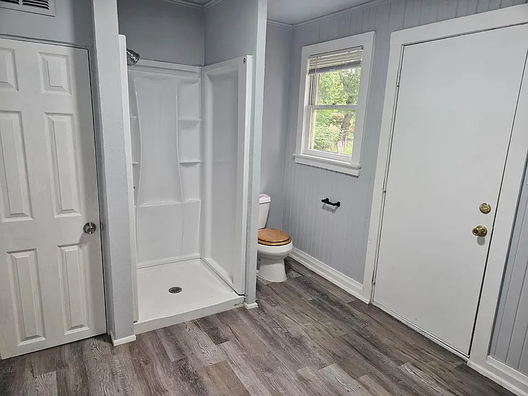 209 NW Arlington Ave — Photo 6