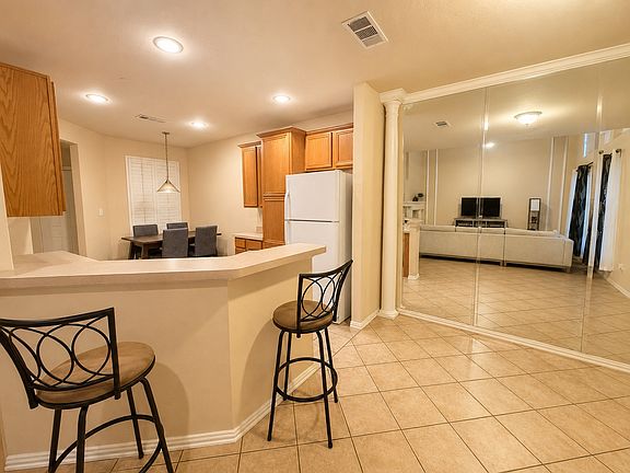 5th image of 9929 Dryden Ln