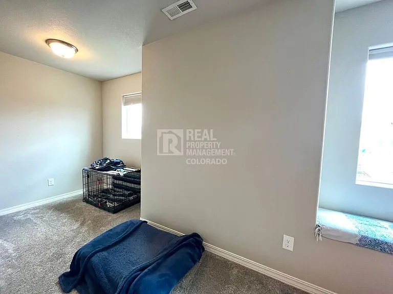 7678 Benecia Dr — Photo 5