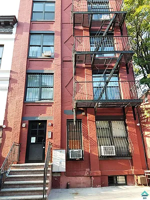 Rented by EXR | media 14