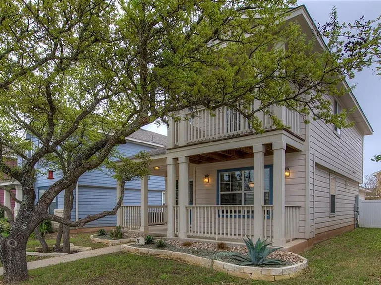 712 Alamo Plaza Dr — Photo 2