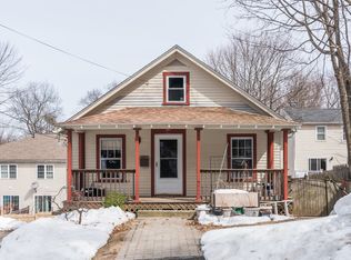 9 Jenkins St, Worcester, MA 01602