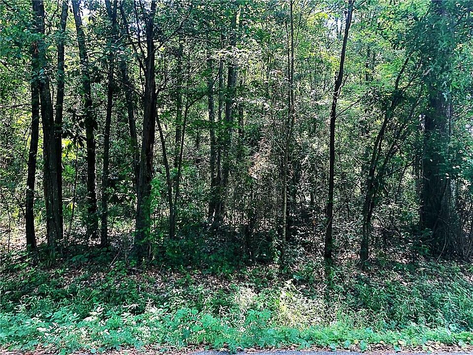 2nd image of Fremaux Ave