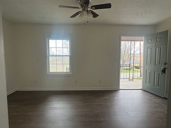 4th image of 116 Highland Ave APT 8