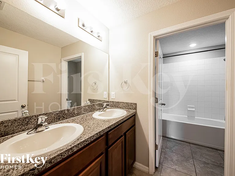 5041 Brickwood Rise Dr — Photo 12