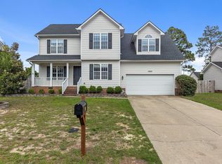 2929 Piney Mountain Dr, Hope Mills, NC 28348