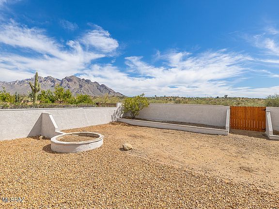 3rd image of 1617 W Canyon Shadows Ln