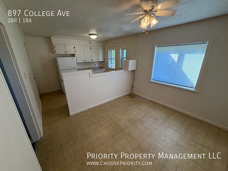 897 College Ave — Photo 8