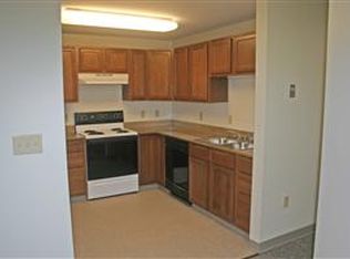 82 Karatzas Ave APT 108, Manchester, NH 03104