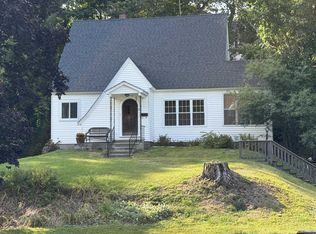 73 Cliff St, Saint Johnsbury, VT 05819