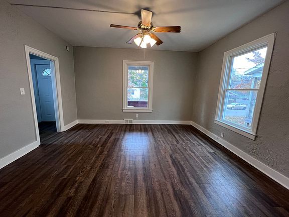 5th image of 1027 Sherman St SE