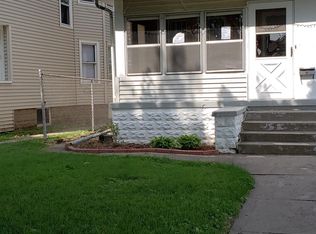2830 Sheridan St, Davenport, IA 52803