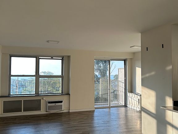 5th image of 501 Surf Ave APT 7J