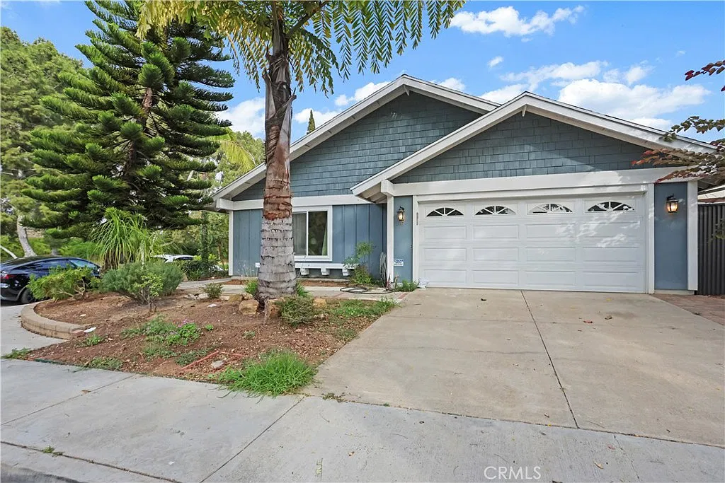 4 bed, 1916 sqft, $6,750 — Photo 2