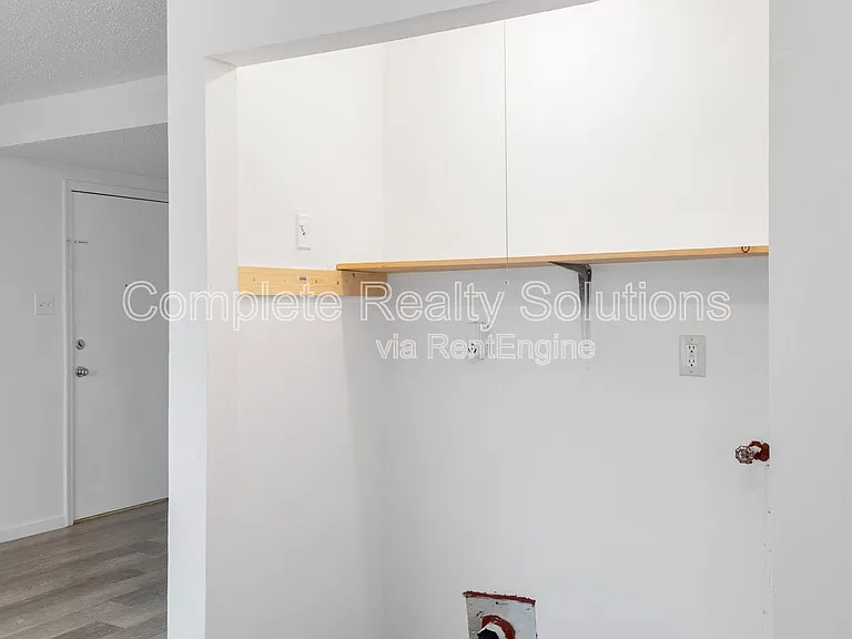 318 Mount Everest Dr #D — Photo 9