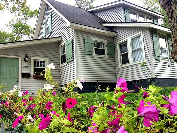 3rd image of 3637 Barnard Ave
