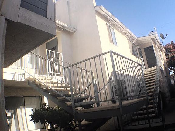 5th image of 4221 48th St APT 5