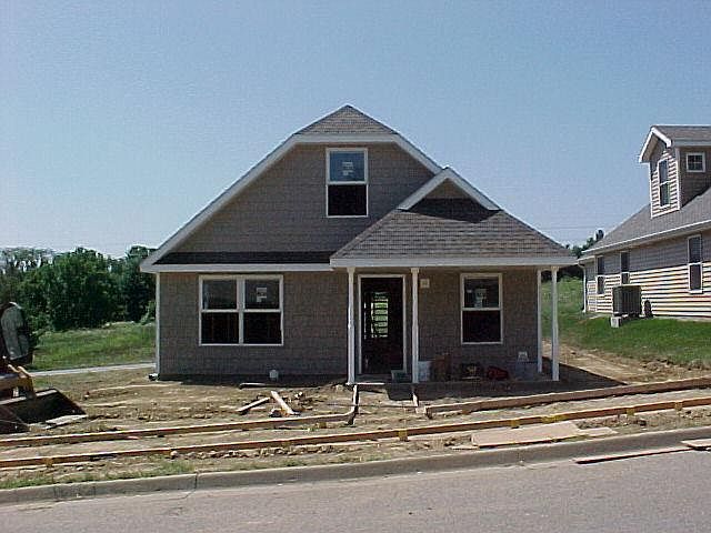 1st image of 4910 N Creek Wood Dr