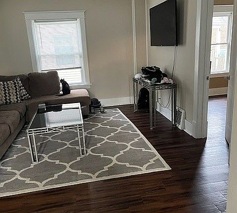 3rd image of 612 Ada St