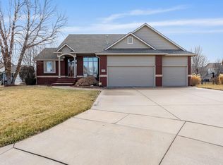 14162 W Highland Springs Ct, Wichita, KS 67235