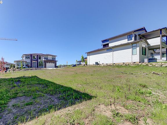 5th image of 4717 SE Ascension Dr