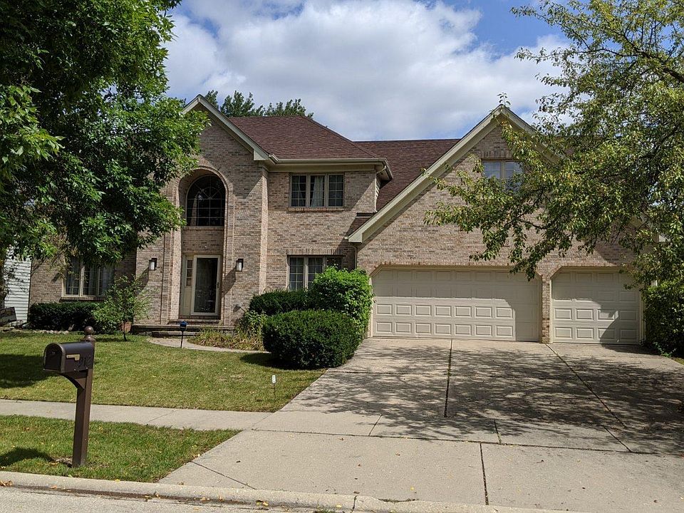 1st image of 912 S Whispering Hills Dr