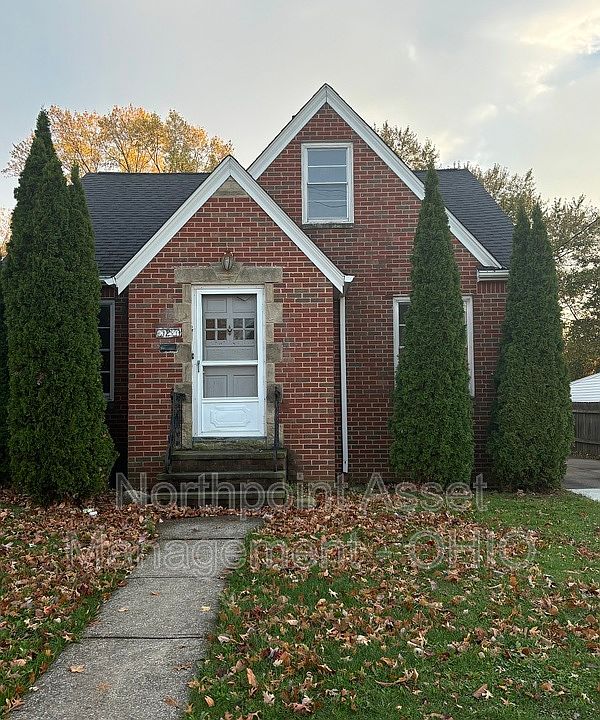 1st image of 21270 Goller Ave