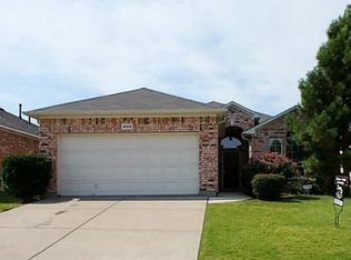 4004 Martinsburg Dr, Fort Worth, TX 76244