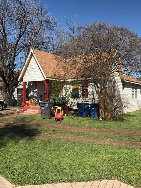 1st image of 800 N Barnett Ave