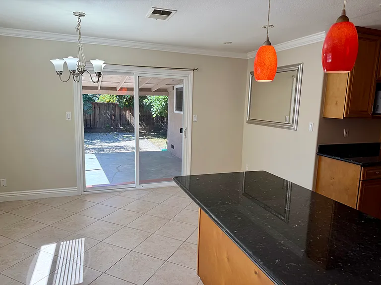 4456 Gibraltar Dr — Photo 4