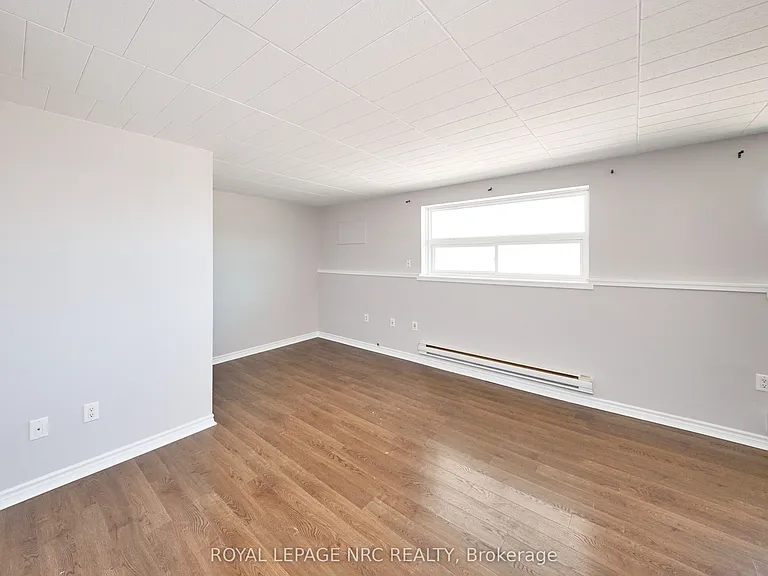 90 Woodlawn Rd #4 — Photo 7