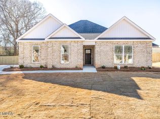 200 Collins Estate Ave, Centerville, GA 31028
