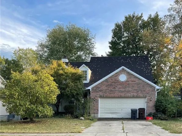 10067 Fox Chase Dr, Loveland, OH 45140