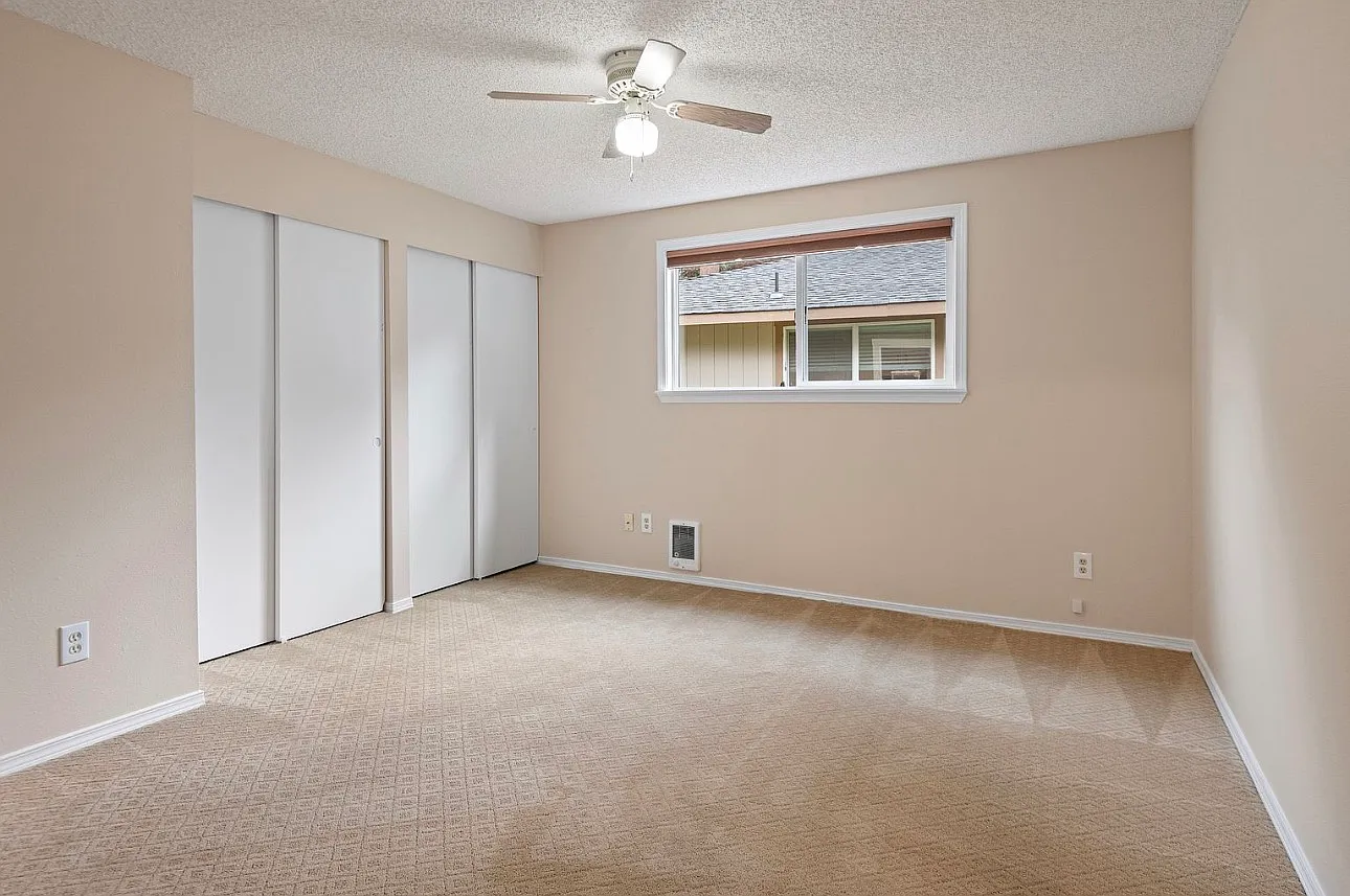 4 bed, 1456 sqft, $1,200 — Photo 1