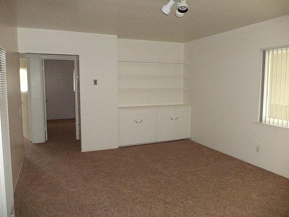 5th image of 316 La Paloma St