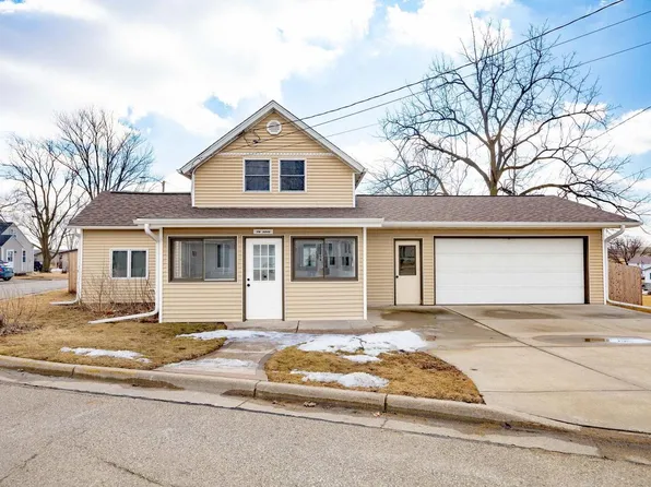 210 Jarvis Street, Ridgeway, WI 53582
