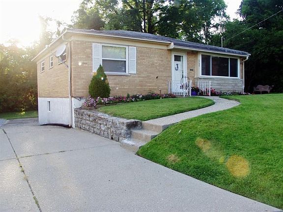 2nd image of 4795 Shady Lawn Ter