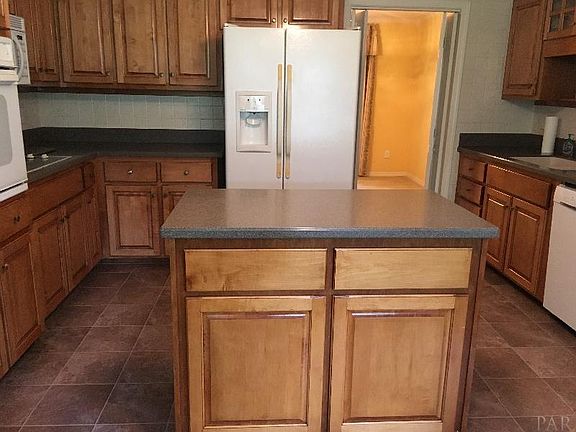5th image of 124 Lovett Pl